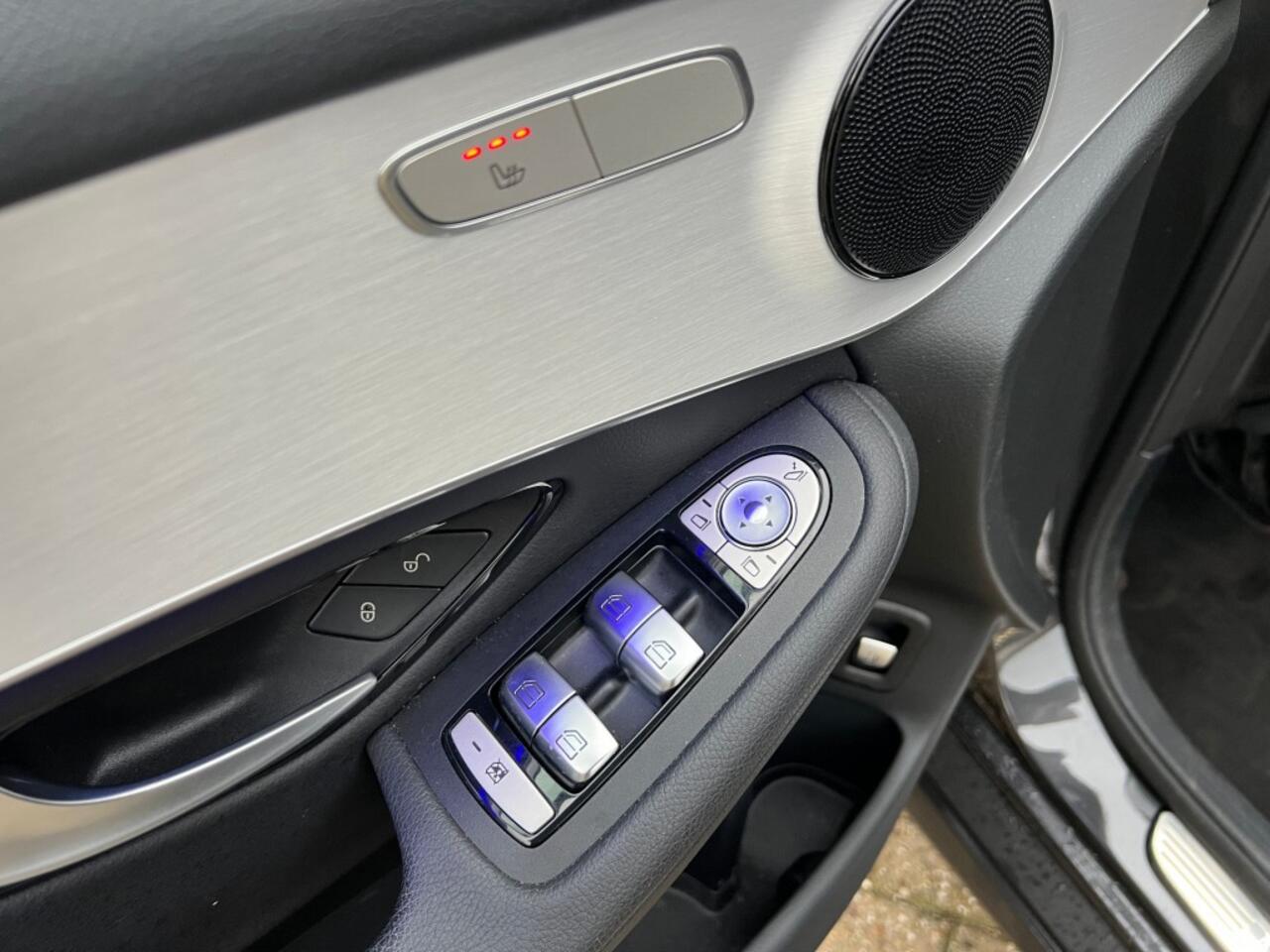 Mercedes-Benz GLC-KLASSE GLC 300e Distronic, 360 Cam, Trekhaak