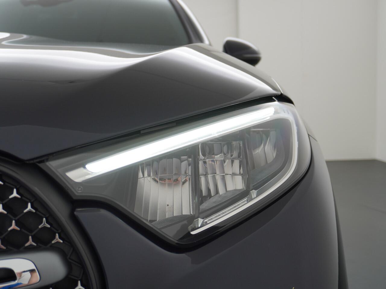 Mercedes-Benz GLC-KLASSE Coupé 300 e 4MATIC AMG Line | Distronic Trekhaak Keyless Memory