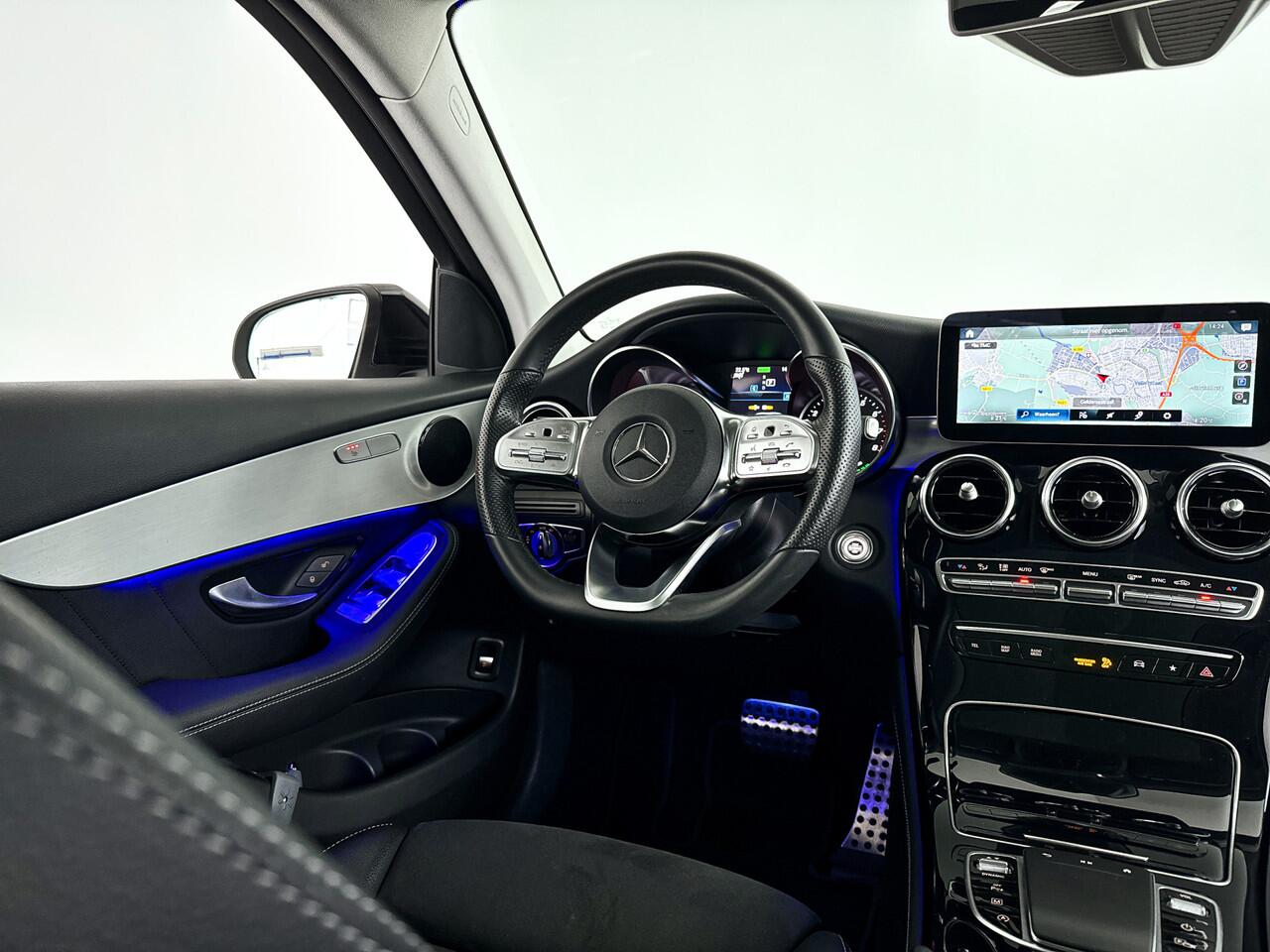 Mercedes-Benz GLC-KLASSE 300 4MATIC Premium Plus | Panoramadak | 360° camera | Stoelverwarming