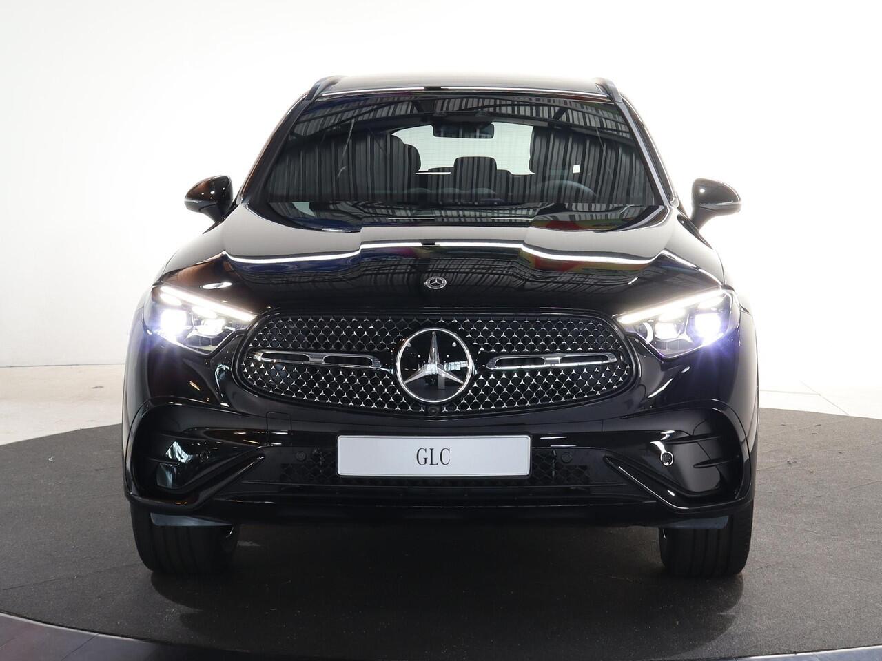 Mercedes-Benz GLC-KLASSE 300e 4MATIC Sport Edition | Panoramaschuifdak | Trekhaak | Premium Plus | Rijassistentiepakket Plus | Nightpakket | Burmester | Head-up display | 360° camera |