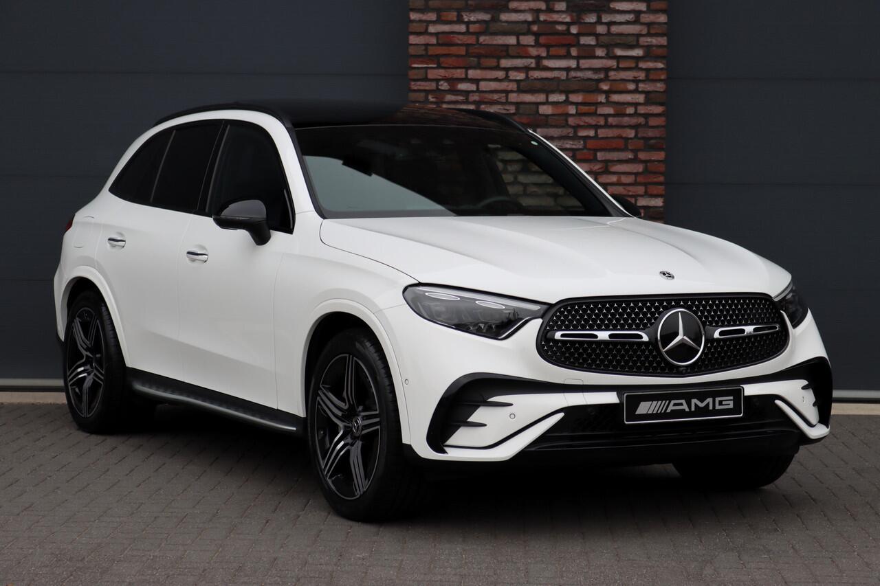 Mercedes-Benz GLC-KLASSE 300e 4MATIC Premium+ AMG Line Aut9 | Luchtvering | Achterasbesturing | Distronic+ | Burmester | Trekhaak | HUD | Verwarmd Stuurwiel | Digital Light | Keyless Go |
