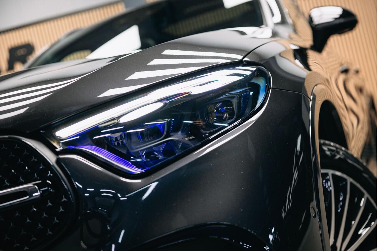 Mercedes-Benz GLC-KLASSE 300e 4MATIC AMG Line | Pano | Stoelverwarming | 360 camera | AMG Look