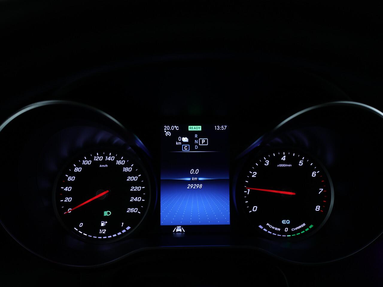 Mercedes-Benz GLC-KLASSE 300 e 4-MATIC AMG Nightpakket | Schuifdak | 360 gr. Camera | Stoelverwarming voor / achter | Sfeerverlichting | Dode Hoek Ass | Inclusief 24 maanden Mercedes-Benz Certified garantie voor Europa.