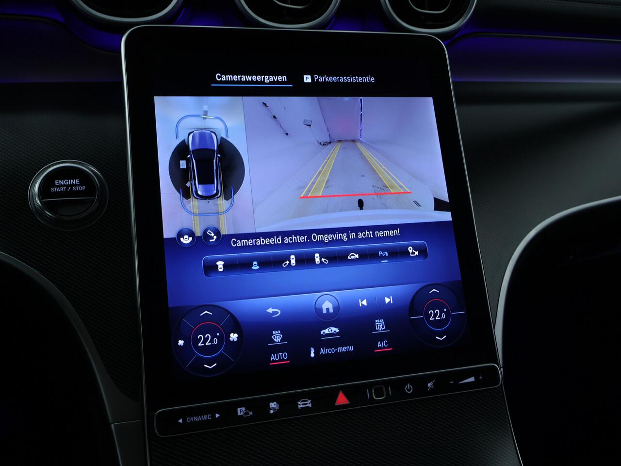 Mercedes-Benz GLC-KLASSE 300 e 4MATIC AMG Plug-In Hybride | AMG Line | Night Pakket | Panorama Schuif-Kanteldak | Trekhaak. Inclusief 24 maanden MB Certified garantie voor Europa.