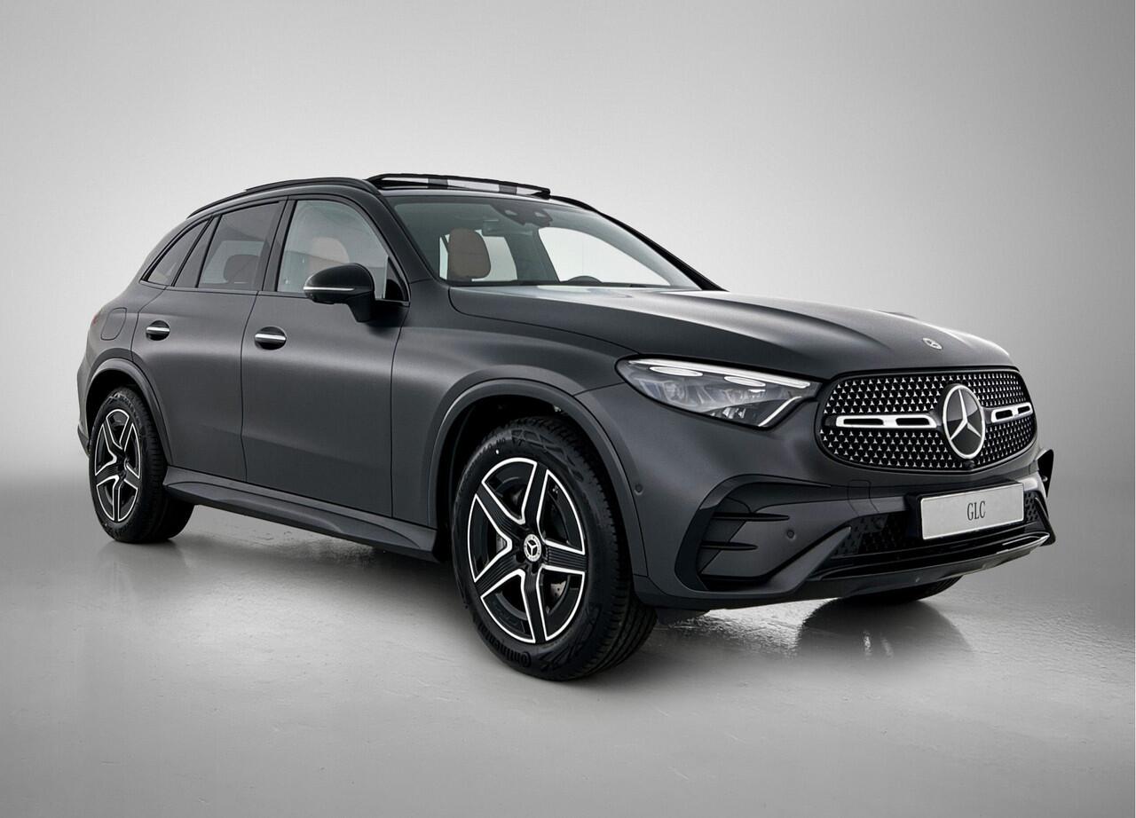Mercedes-Benz GLC-KLASSE 400e 4MATIC Sport Edition | AMG Premium Plus | Nightpakket | Techniekpakket met Airmatic | Trekhaak | Rijassistentiepakket Plus | Winter pakket | Magno matte lak |