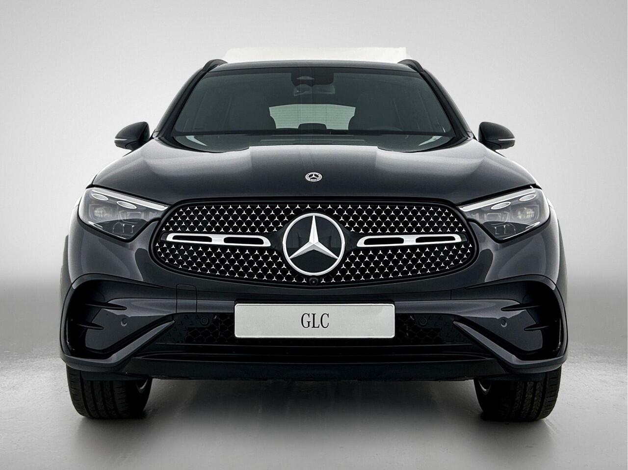 Mercedes-Benz GLC-KLASSE 300e 4MATIC Sport Edition | Trekhaak | Nightpakket | AMG Premium | Parkeerpakket met 360°-camera | Memorypakket | URBAN GUARD voertuigbescherming plus | Winter pakket | KEYLESS GO-comfortpakket | Dodehoekassistent |