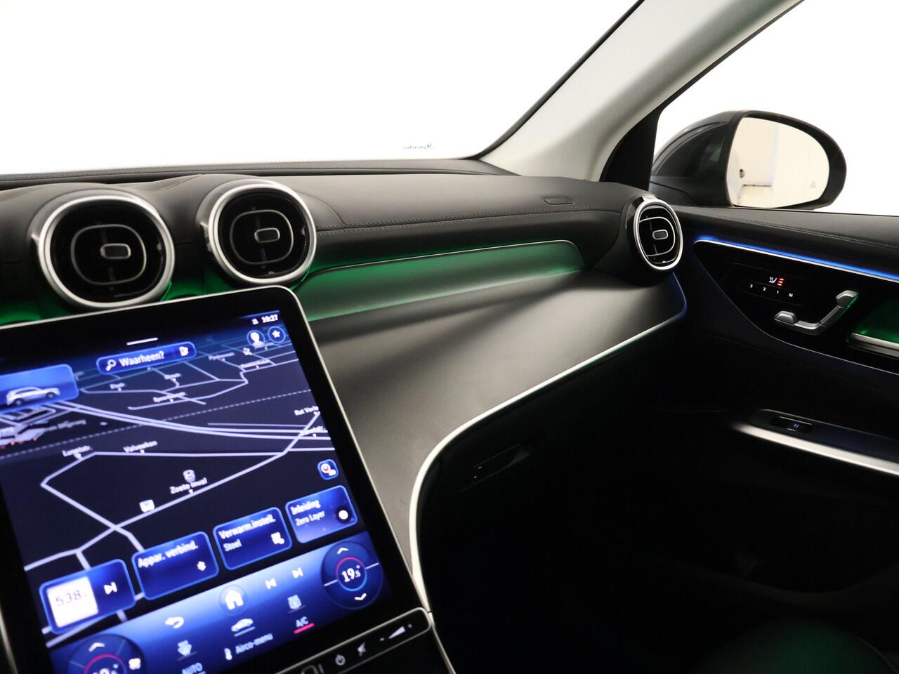 Mercedes-Benz GLC-KLASSE 300 e 4M AMG Plug-In Hybride | Trekhaak | AMG Styling | 20 Inch AMG LM Velgen | Stoelverwarming | Stuurverwarming | Inclusief 24 maanden Mercedes-Benz Certified garantie voor Europa.