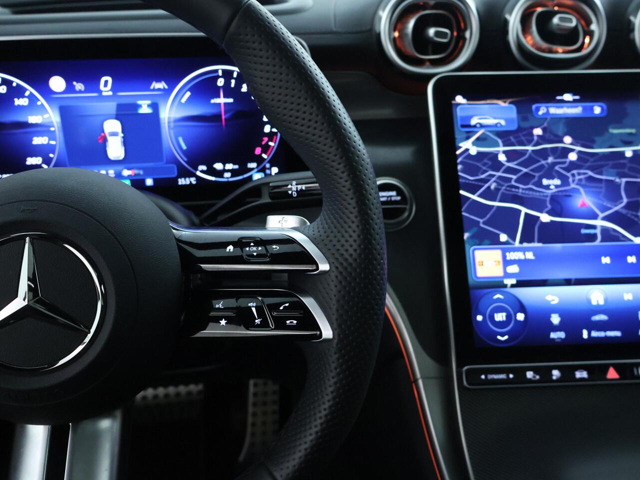 Mercedes-Benz GLC-KLASSE 300 e 4MATIC AMG Plug-In Hybride AMG line | Night Pakket | Panorama Schuif-Kanteldak | 20" multispaaks lichtmetalen AMG velgen | 360° camera. Inclusief 24 maanden MB Certified garantie voor Europa.