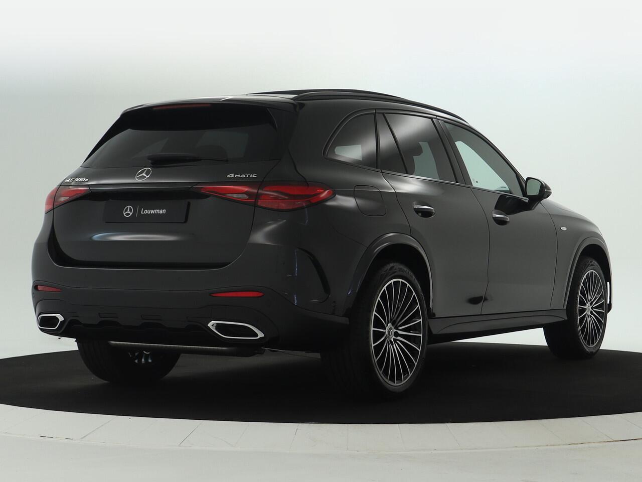 Mercedes-Benz GLC-KLASSE 300e 4MATIC Sport Edition | Nightpakket | AMG Premium | Parkeerpakket met 360°-camera | EASY PACK achterklep | URBAN GUARD voertuigbescherming plus | Memorypakket | Dodehoekassistent |