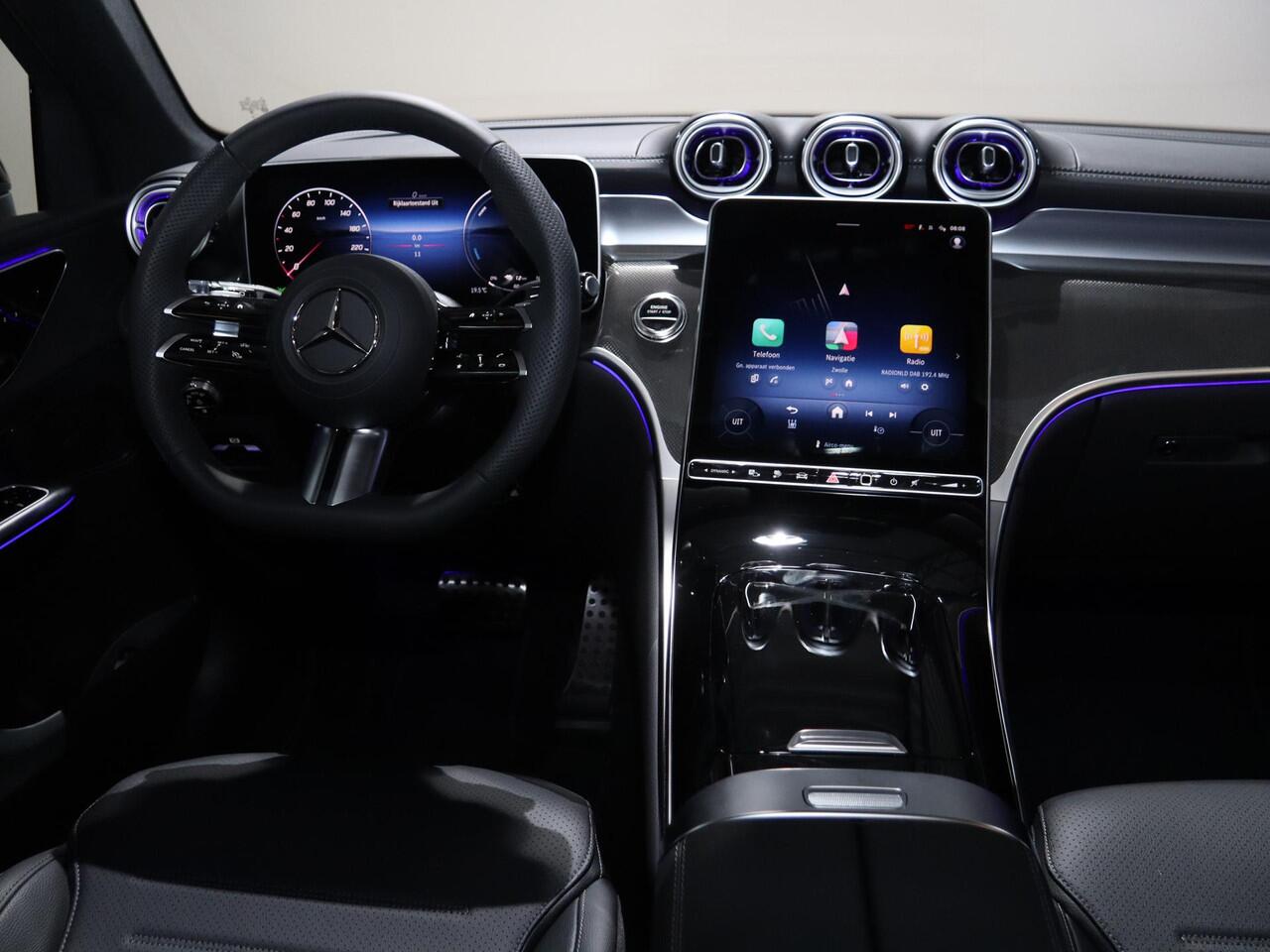 Mercedes-Benz GLC-KLASSE 300e 4MATIC Sport Edition | Panoramaschuifdak | Night | Premium pakket | 360° camera |