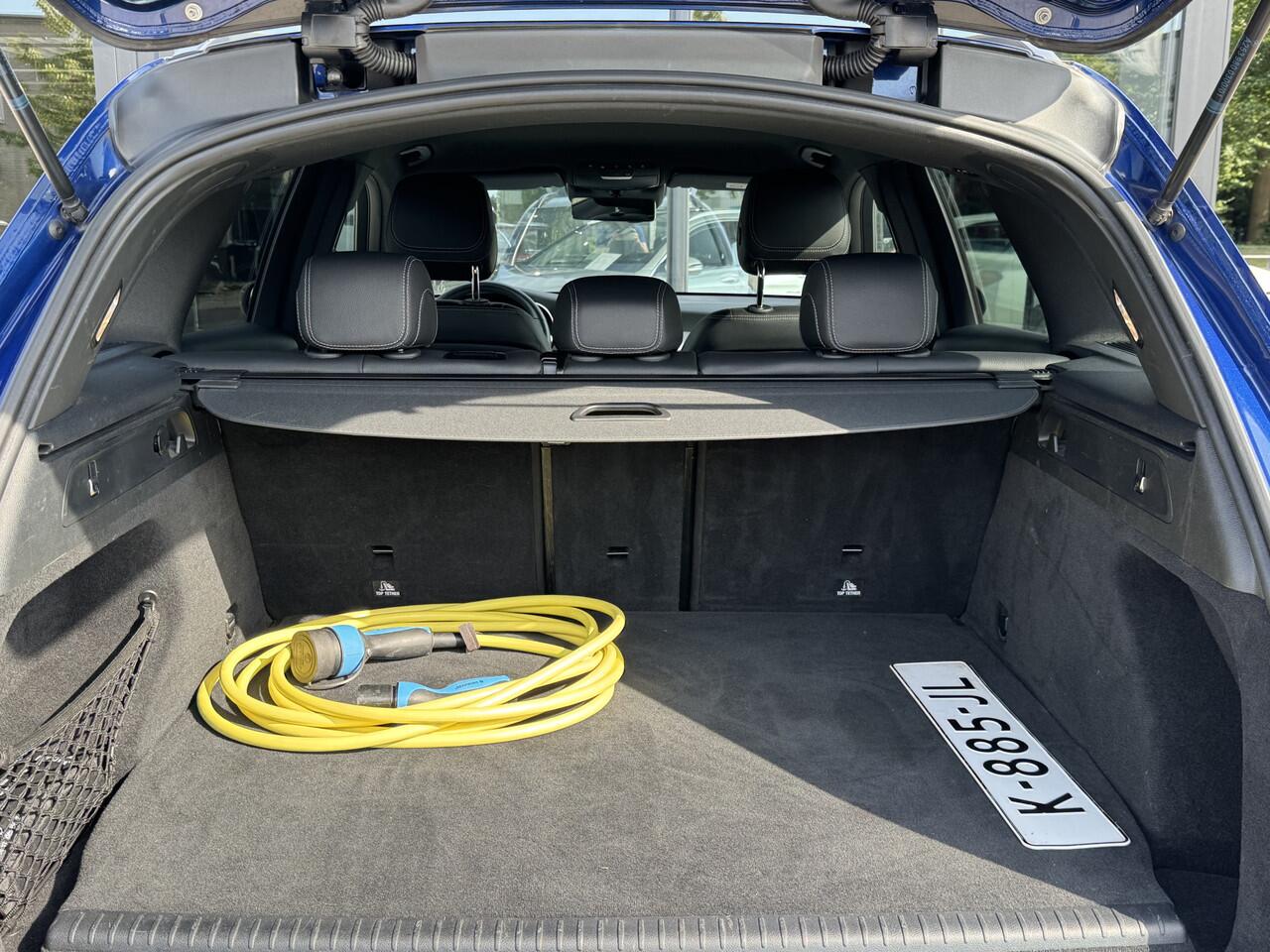 Mercedes-Benz GLC-KLASSE 300e 4MATIC Bns Sul. AMG Wegdr.Trekhaak | NL-AUTO | Camera |