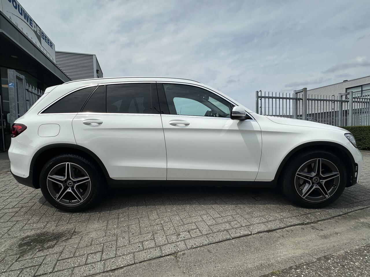 Mercedes-Benz GLC-KLASSE 200 4MATIC AMG Line Pano-Dak | Trekhaak | Elekt. Klep | Stoelverw.