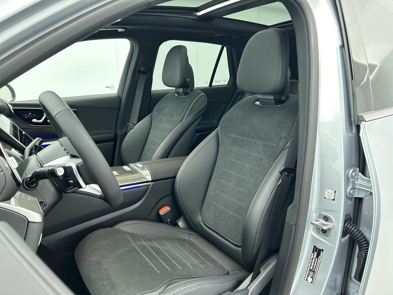 Mercedes-Benz GLC-KLASSE 300e 4MATIC Sport Edition | Premium pakket | Winter pakket | Rijassistentiepakket Plus | Trekhaak | Digital Light | Smartphone integratie | Panoramaschuifdak | 360°-camera | DIGITAL LIGHT |