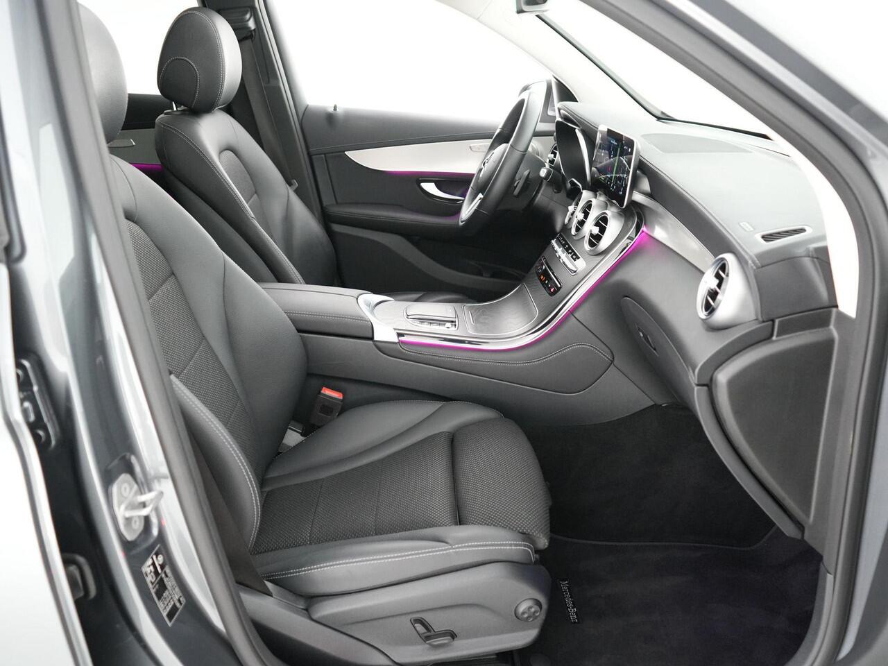 Mercedes-Benz GLC-KLASSE 300e 320pk 4MATIC Business Solution |BTW|dealer onderhouden|panoramadak|Burmester|elek. trekhaak|Apple Carplay|360 camera|stoelverwarming voor & achter|climate control|blind spot|