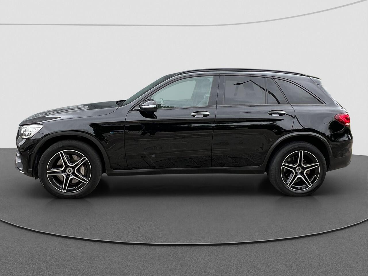 Mercedes-Benz GLC-KLASSE 300e 4MATIC AMG | Night Pack | Pano | Leder | Trekhaak