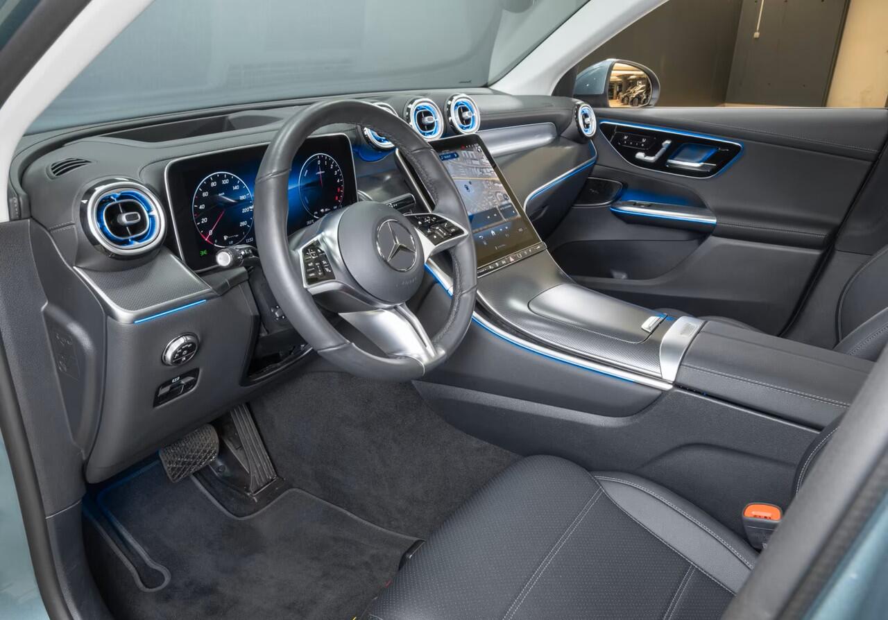 Mercedes-Benz GLC-KLASSE 300de 4MATIC Plug-in Hybrid Panoramadak Stoelkoeling Head-Up Memory Trekhaak LED Keyless-Go Stuurverwarming Stoelverwarming