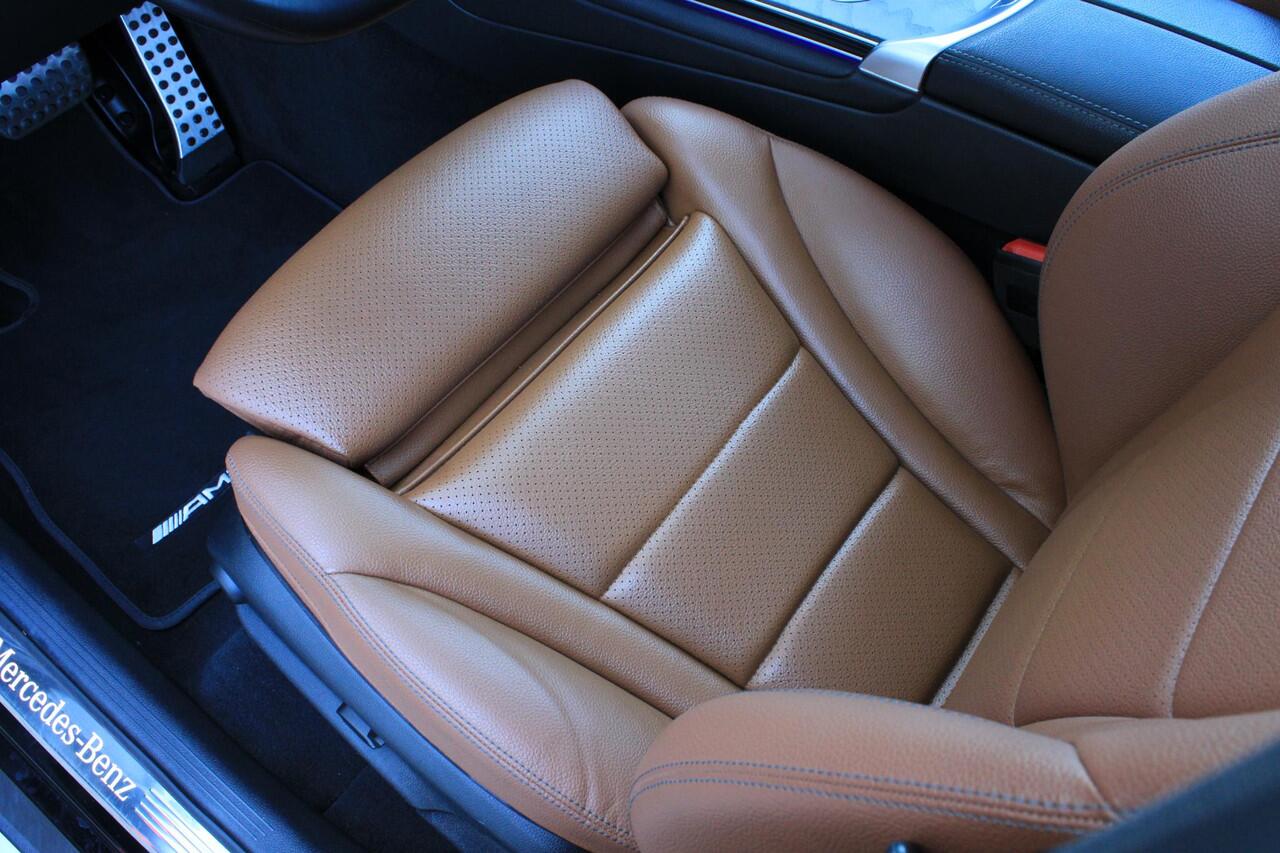 Mercedes-Benz GLC-KLASSE Coupé 300e 4M AMG Schuifdak | Trekhaak | Bruin Leder | 360 Camera | Night | 21" AMG Velgen | BTW