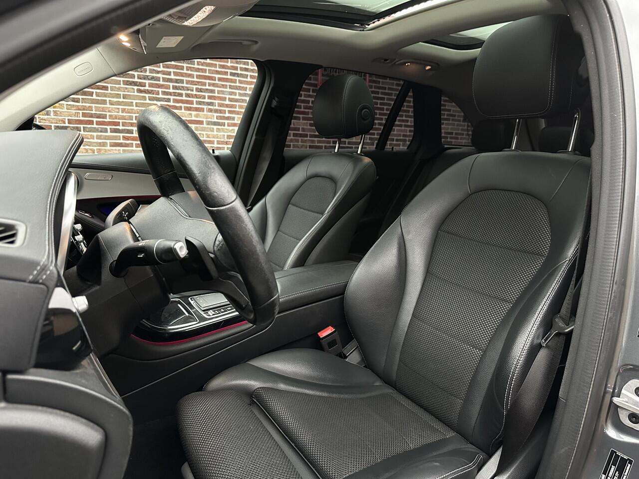 Mercedes-Benz GLC-KLASSE 300e 4MATIC Business Solution AMG | Dak| Dealer onderhouden|