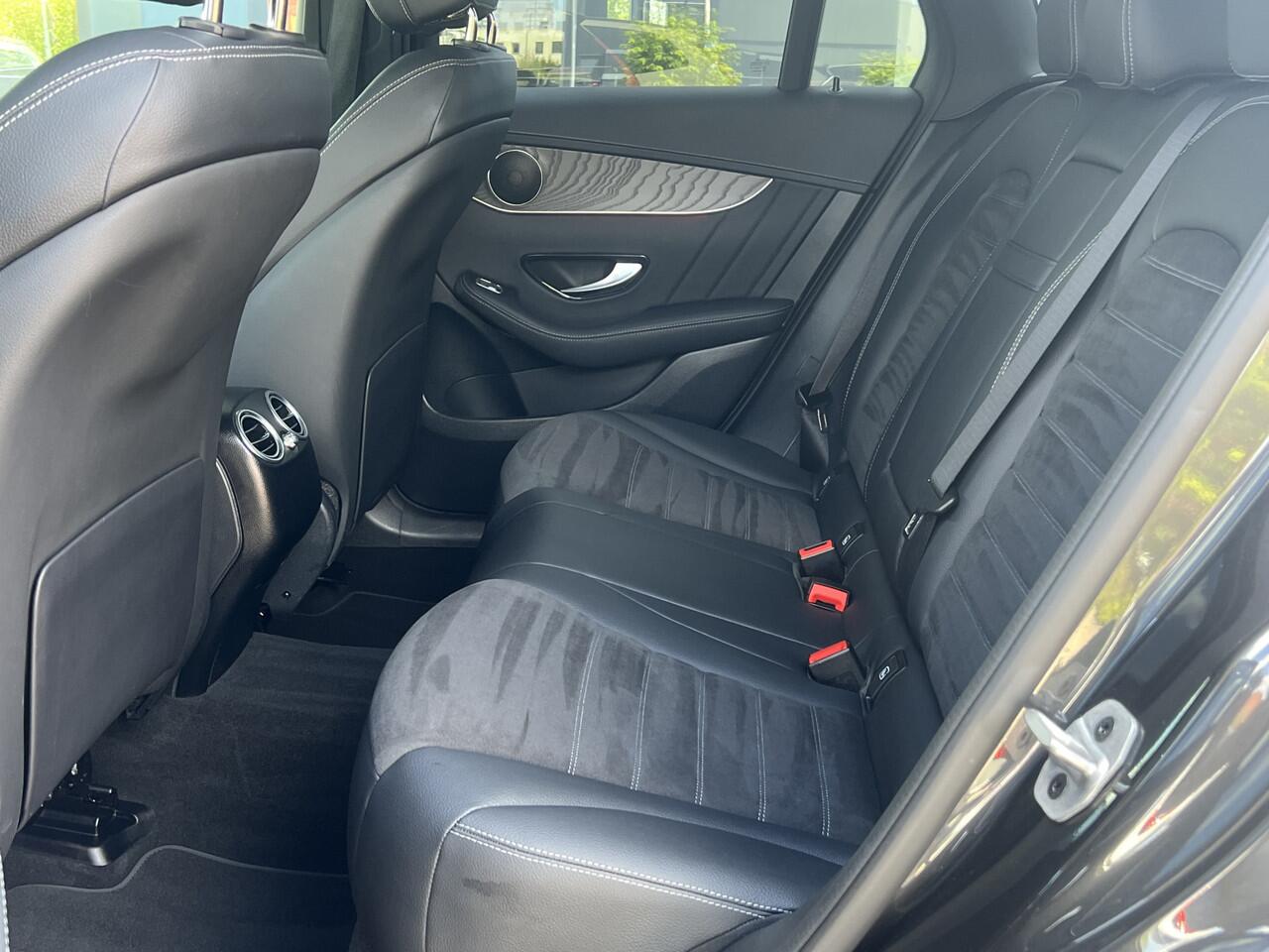 Mercedes-Benz GLC-KLASSE 200 4MATIC Premium Plus AMG Night Pakket Navigatie Trekhaak Panoramadak Rondzicht Camera Stoelverwarming 20 Inch Velgen Keyless DAB Carplay 1e Eigenaar NL Auto BTW