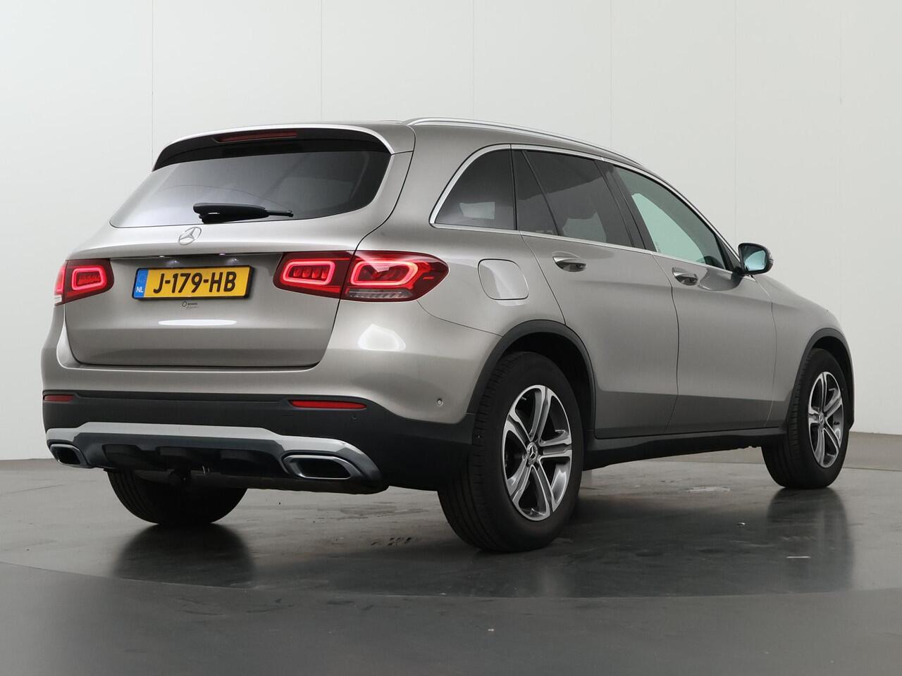 Mercedes-Benz GLC-KLASSE 200 4MATIC Premium | Stoelverwarming | Achteruitrijcamera | Widescreen | Sfeerverlichting |