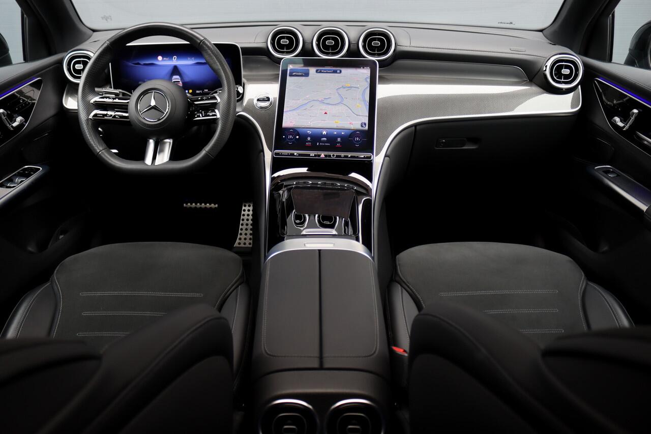 Mercedes-Benz GLC-KLASSE Coupé 300 4MATIC AMG Line Aut9 | Panoramadak | Distronic Pro | Trekhaak | Verwarmd Stuurwiel | Surround Camera | Memory | Nightpakket | Sfeerverlichting |