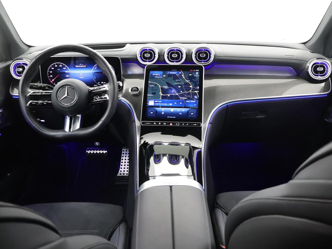 Mercedes-Benz GLC-KLASSE 300e 4MATIC AMG Night | Burmester | Trekhaak | Memory | 360 camera | Winter pakket | Head-up display