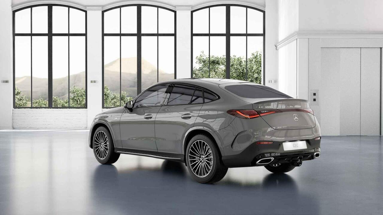 Mercedes-Benz GLC-KLASSE Coupé 300e 4MATIC sport Edition | AMG | Night | Panoramadak | Burmester | Headup | Trekhaak | Luchtvering | Achterasbesturing |