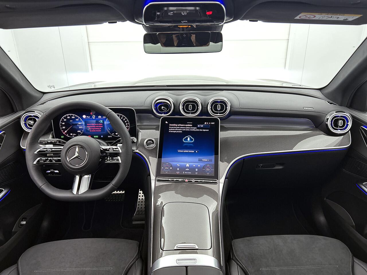 Mercedes-Benz GLC-KLASSE 300e 4MATIC Sport Edition | Premium pakket | Trekhaak | Nightpakket | Winter pakket | Rijassistentiepakket Plus | Digital Light | 360°-camera | Panoramaschuifdak | Memorypakket |