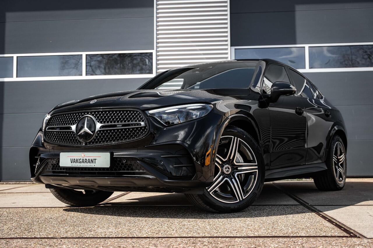 Mercedes-Benz GLC-KLASSE Coupé 300e 4MATIC AMG Line |Pano |Achterasbesturing |Luchtvering |360° |Burmester |Head-up |Trekhaak |ACC