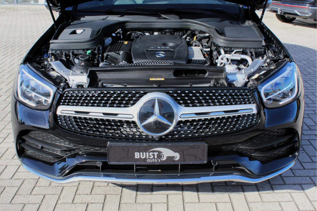 Mercedes-Benz GLC-KLASSE Coupé 300e 4MATIC Business Solution AMG SCHUIFDAK CARPLAY LEER KEYLESS 360 CAMERA