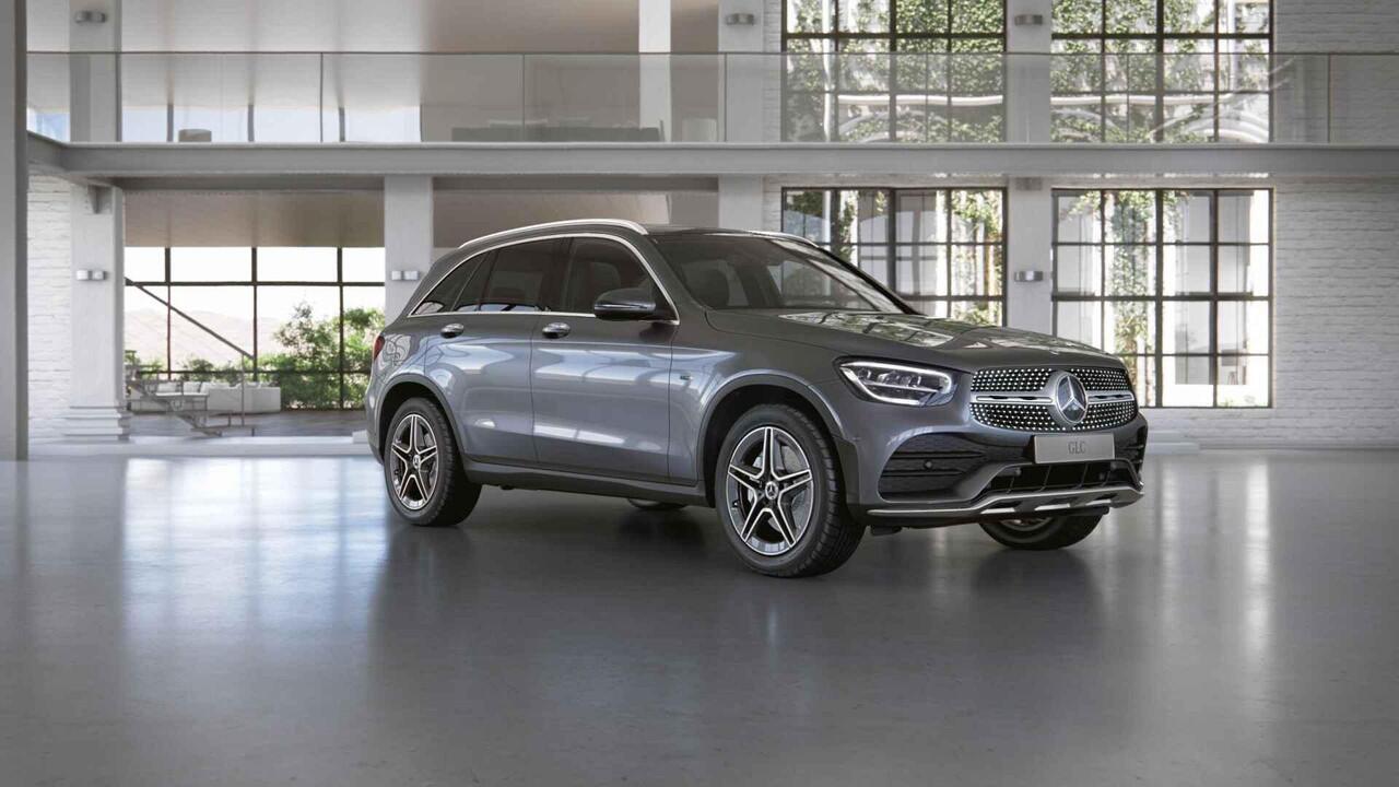 Mercedes-Benz GLC-KLASSE 300e 4MATIC | AMG | Panoramadak | Memory | Widescreen | Trekhaak | Stoelventilatie | Rijassistentiepakket | Keyless |