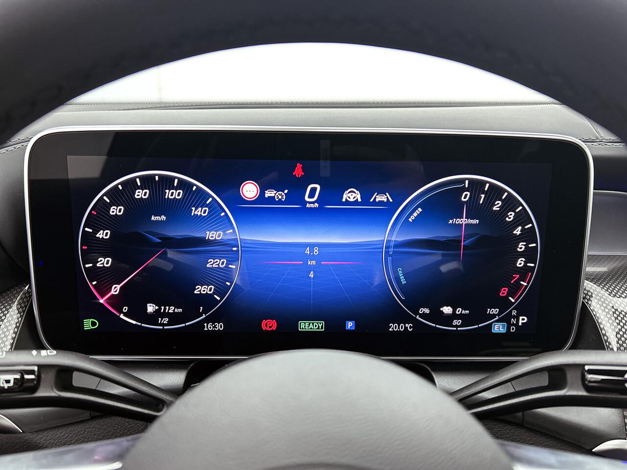 Mercedes-Benz GLC-KLASSE 300e 4MATIC Sport Edition | Premium pakket | Trekhaak | Nightpakket | Winter pakket | Rijassistentiepakket Plus | Digital Light | 360°-camera | Panoramaschuifdak | Memorypakket |