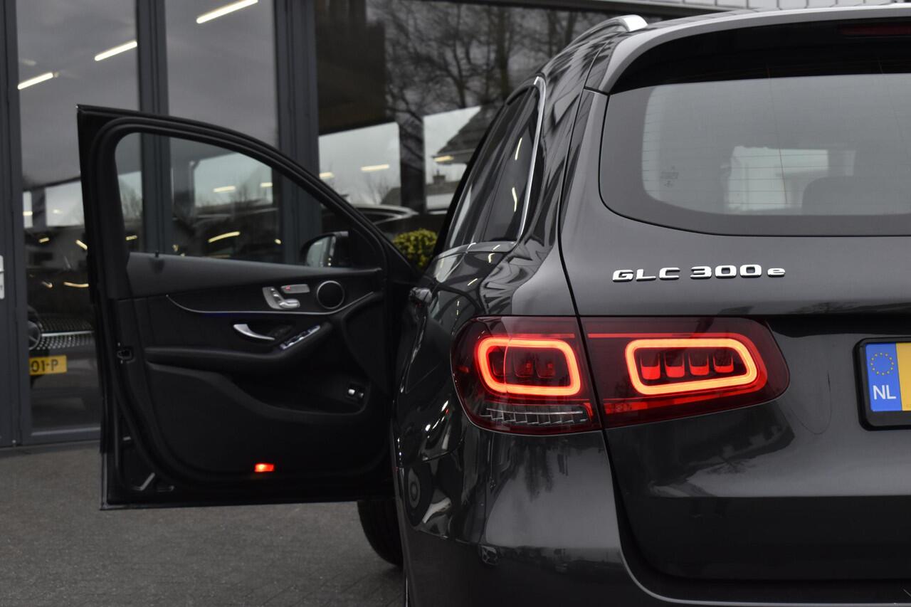 Mercedes-Benz GLC-KLASSE 300e 4MATIC Business Solution AMG