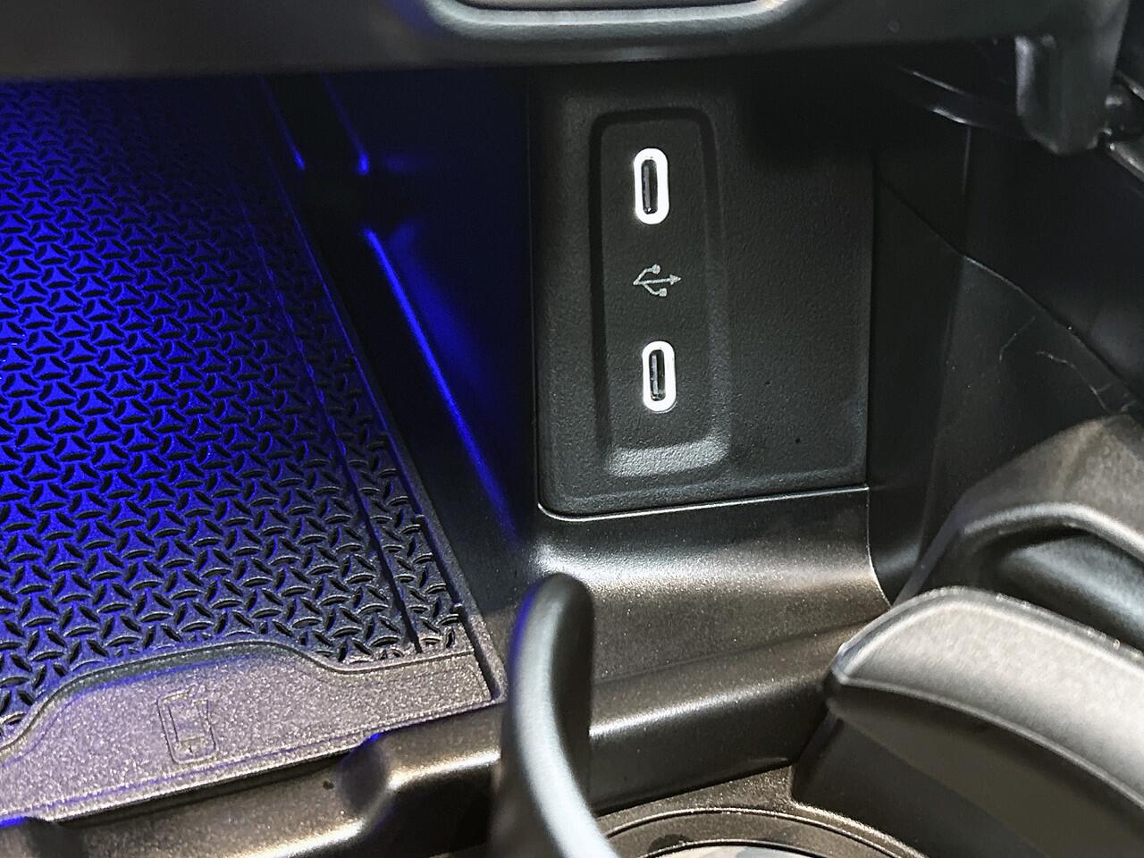 Mercedes-Benz GLC-KLASSE 400e 4MATIC Sport Edition | Nightpakket | AMG Premium | Parkeerpakket met 360°-camera | Memorypakket | URBAN GUARD voertuigbescherming plus | EASY PACK achterklep | KEYLESS GO |