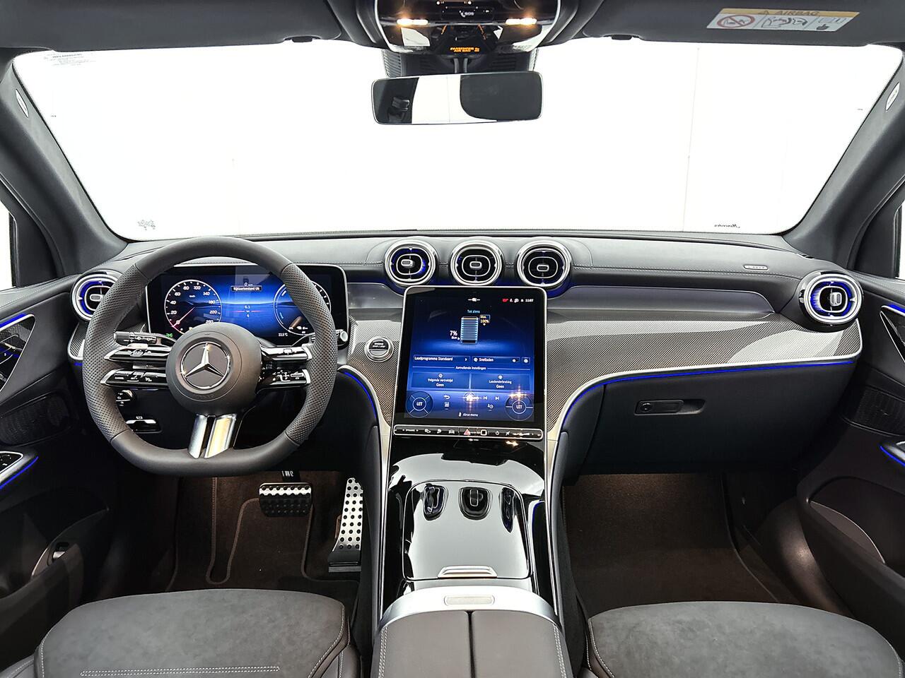 Mercedes-Benz GLC-KLASSE 400e 4MATIC Sport Edition | AMG Premium | Parkeerpakket met 360°-camera | KEYLESS GO-comfortpakket | EASY PACK achterklep | MBUX Augmented Reality | Memorypakket | 20 inch AMG velgen |