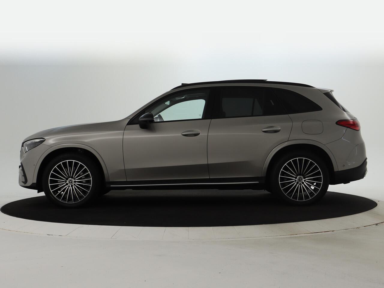 Mercedes-Benz GLC-KLASSE 300 e 4MATIC AMG Plug-In Hybride | Airmatic | Panoramadak | Rijassistentiepakket plus | Memory | 360 gr Camera | Winterpakket | Inclusief 24 maanden Mercedes-Benz Certified garantie voor Europa.
