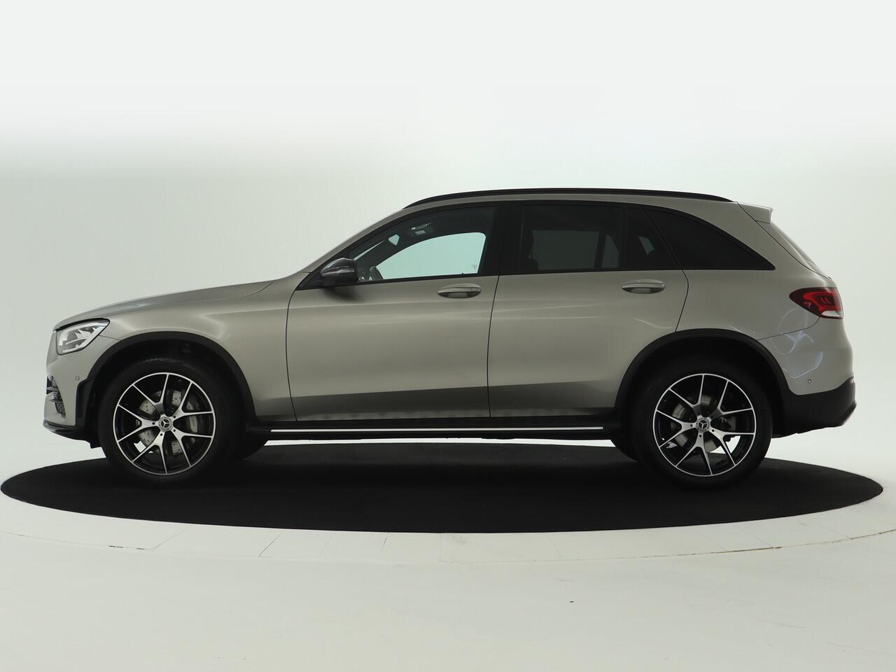 Mercedes-Benz GLC-KLASSE 300 e 4MATIC Premium Plus | AMG Styling | Night Pakket | Dode hoek assistent | Trekhaak | Inclusief 24 maanden MB Certified garantie voor Europa.