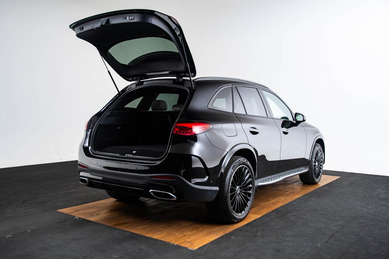 Mercedes-Benz GLC-KLASSE 400e 4MATIC AMG Line Trekhaak - Panoramadak - Treeplanken - Rijassistentiepakket plus - Comfortonderstel - Head up - Burmester - Memory pakket - ENERGIZING AIR CONTROL -