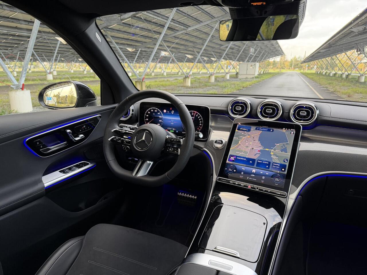 Mercedes-Benz GLC-KLASSE 400e 4MATIC AMG Line | Night | Panoramadak | Trekhaak | Memory stoelen | Digital light | Sfeerverlichting |