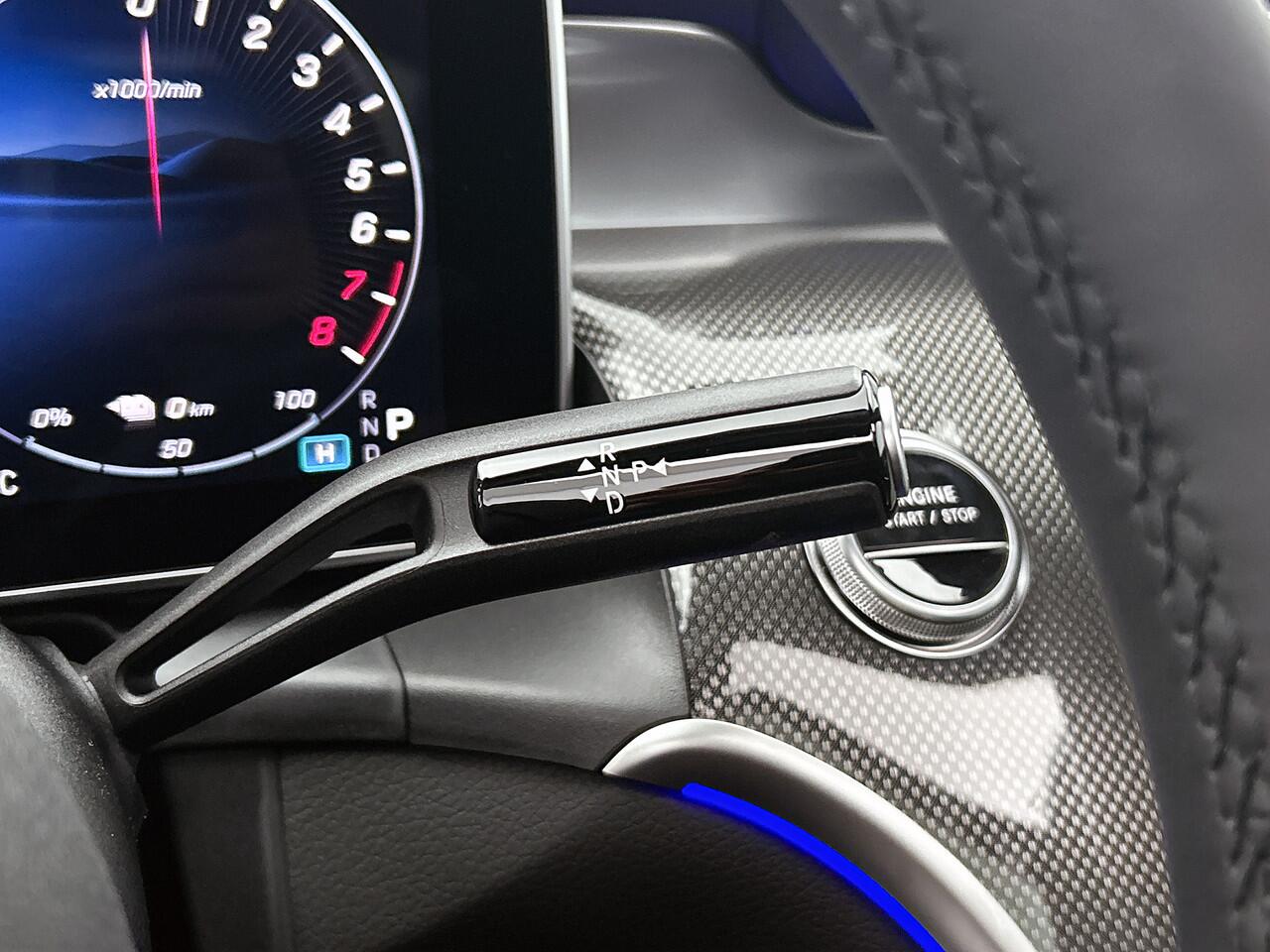 Mercedes-Benz GLC-KLASSE 300e 4MATIC Sport Edition | Premium pakket | Trekhaak | Nightpakket | Winter pakket | Rijassistentiepakket Plus | Digital Light | 360°-camera | Panoramaschuifdak | Memorypakket |