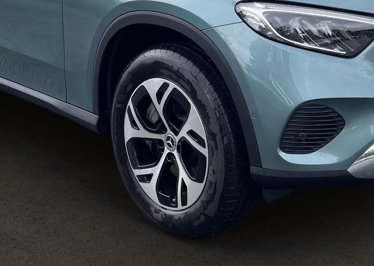 Mercedes-Benz GLC-KLASSE 300de 4MATIC Plug-In Hybrid Avantgarde Panoramadak Memory Trekhaak LED Camera Stuurverwarming Stoelverwarming