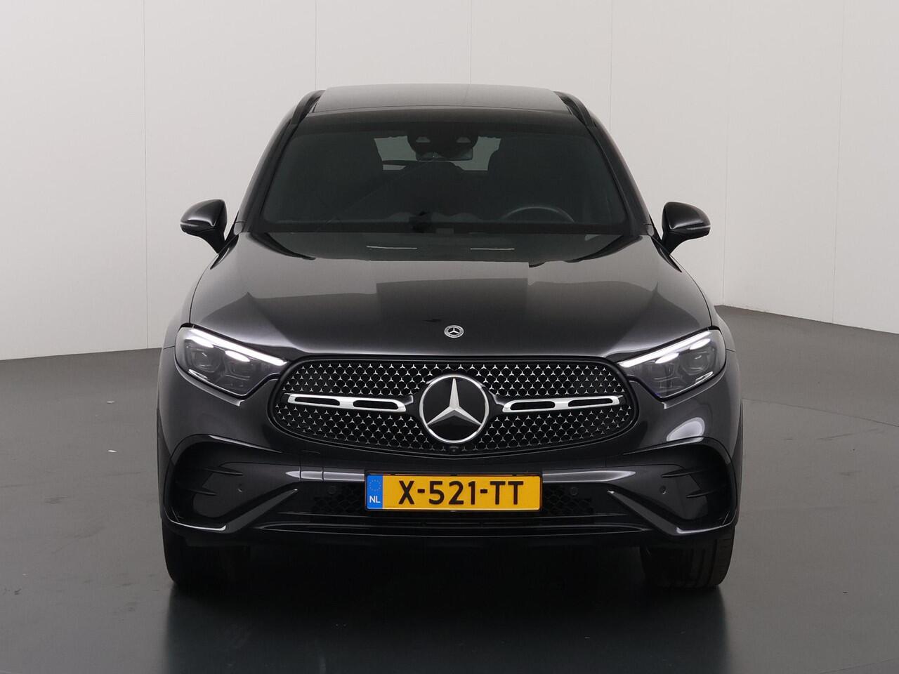 Mercedes-Benz GLC-KLASSE 300e 4MATIC AMG Night | Panoramadak | Rijassistentiepakket | Burmester | Trekhaak | Digital Light | Memory | Headup |