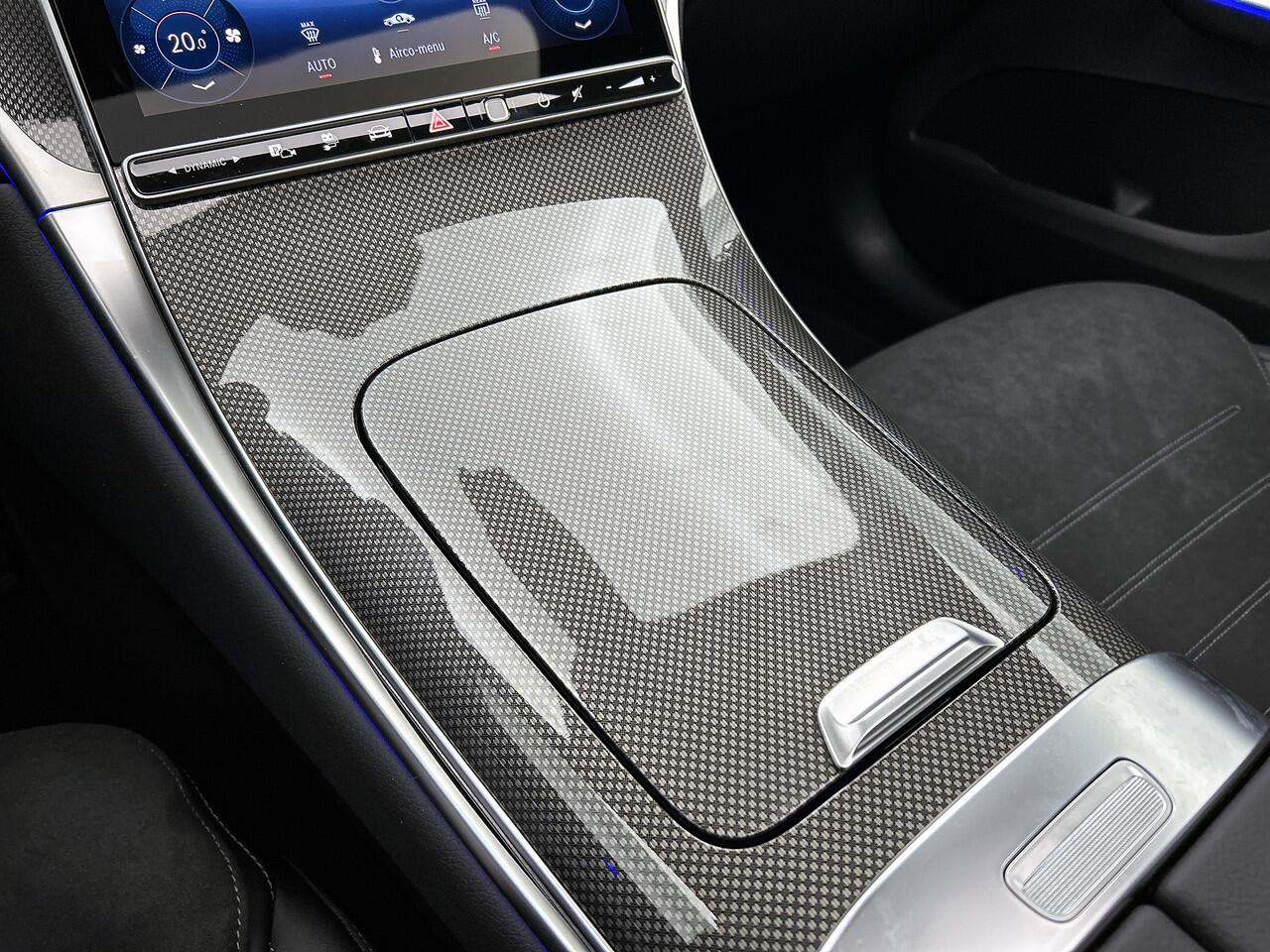 Mercedes-Benz GLC-KLASSE 300e 4MATIC Sport Edition | Premium pakket | Winter pakket | Nightpakket | Rijassistentiepakket Plus | Trekhaak | Digital Light | Smartphone integratie | Panoramaschuifdak | 360° camera |