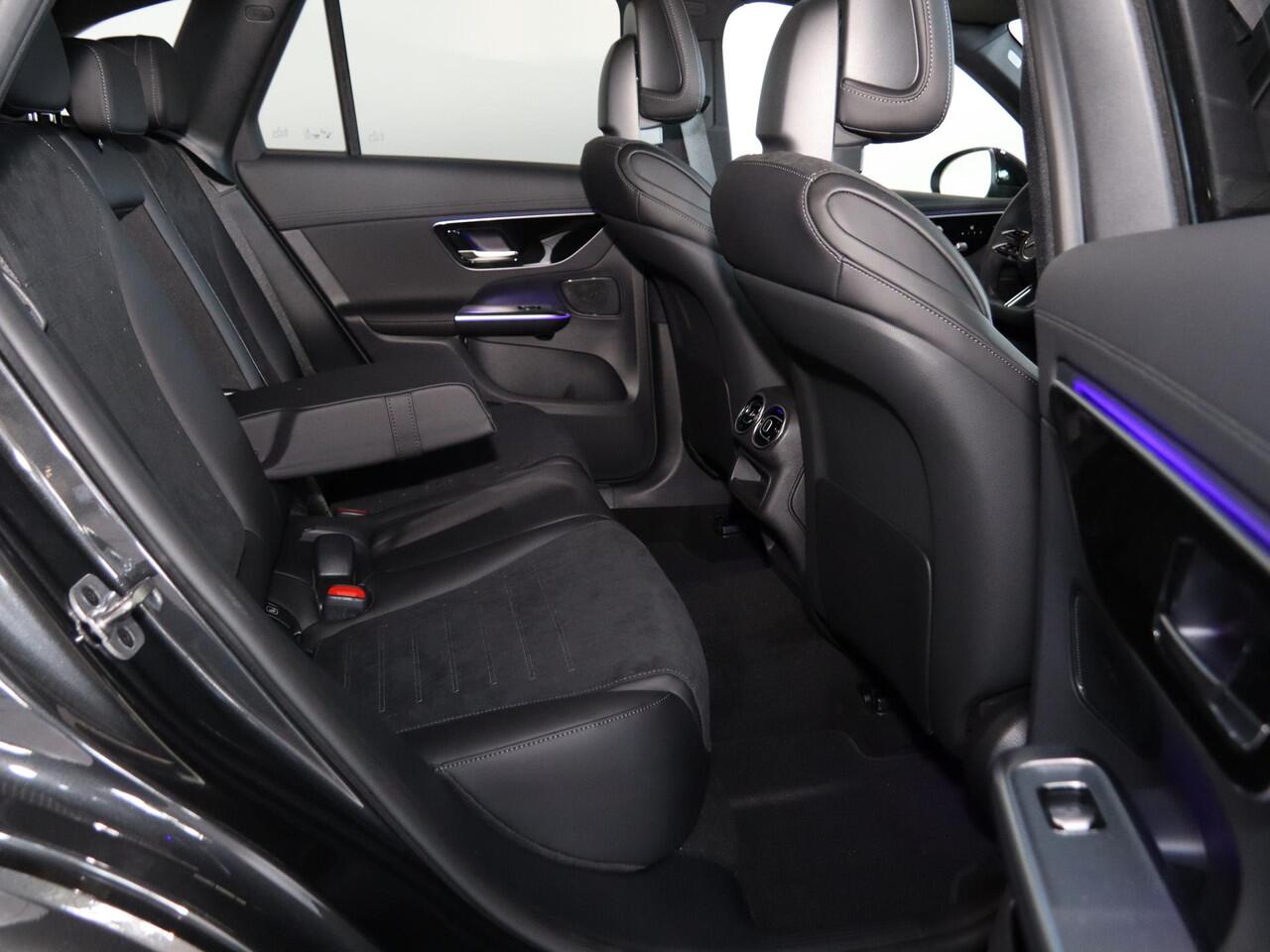 Mercedes-Benz GLC-KLASSE 300e 4MATIC Sport Edition | Panoramaschuifdak | Premium pakket | Nightpakket | 360° camera | Dodehoekassistent | DIGITAL LIGHT |