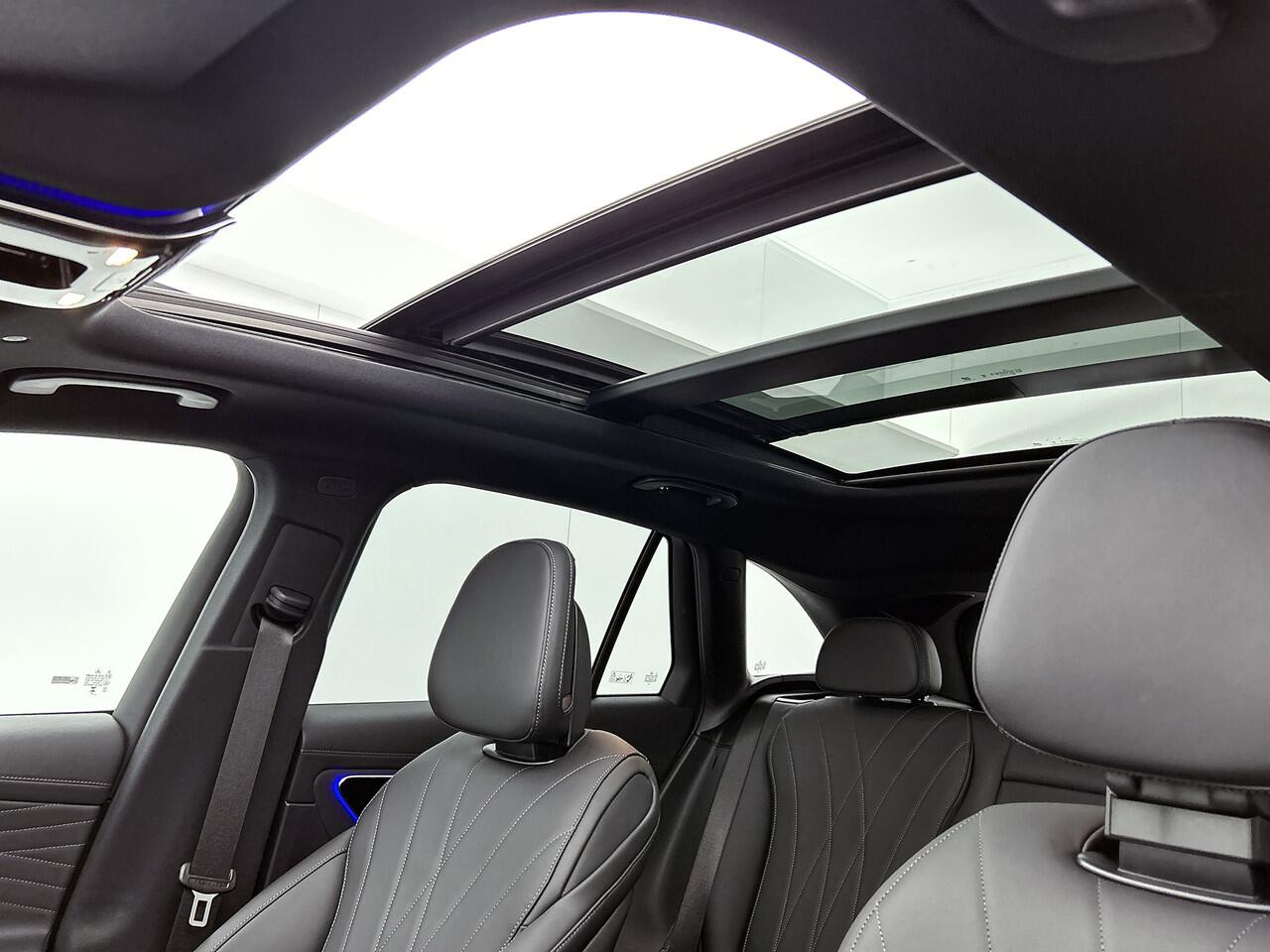 Mercedes-Benz GLC-KLASSE 400e 4MATIC AMG Line | Trekhaak | Nightpakket | AMG Premium Plus | Rijassistentiepakket Plus | Memorypakket | 20 inch multispaaks velgen | KEYLESS GO-comfortpakket | Parkeerpakket met 360°-camera |