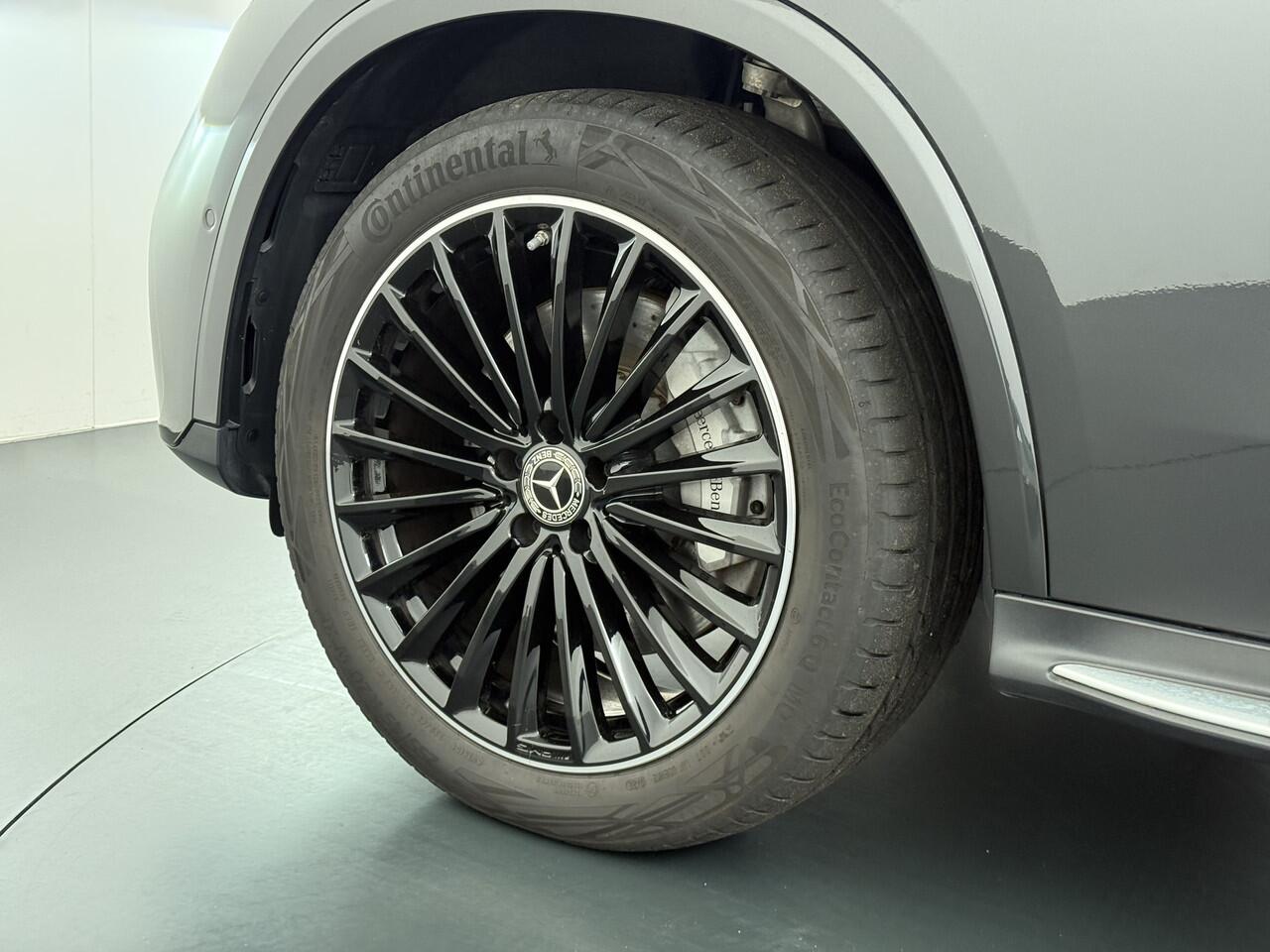 Mercedes-Benz GLC-KLASSE 300 e 4MATIC AMG Line | Luchtvering Achterasbesturing Trekhaak Burmester HUD Pano Memory