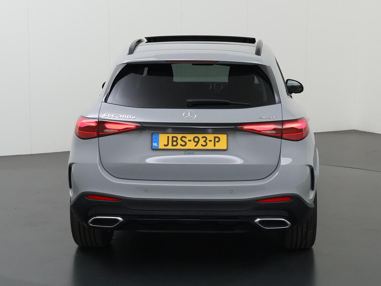 Mercedes-Benz GLC-KLASSE 300e 4MATIC AMG Line | Alpin grau MANUFAKTUR | Premium plus | Winter pakket | Night pakket |