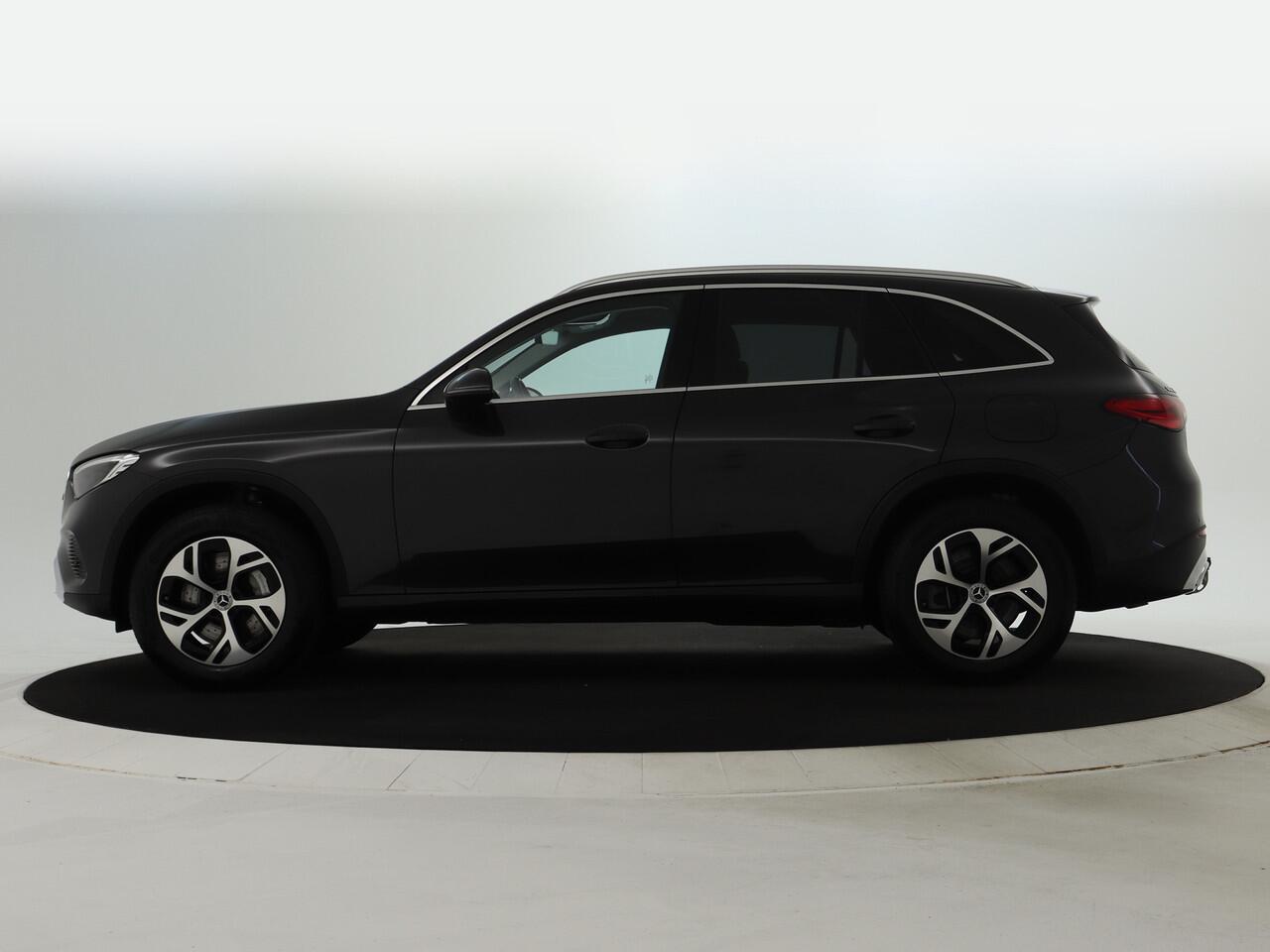 Mercedes-Benz GLC-KLASSE 300e 4MATIC Luxury Line Avantgarde Advanced Plus | Trekhaak | Rijassistentiepakket plus | Stuur en Stoelverwarming. Inclusief 24 maanden MB Certified garantie voor Europa.