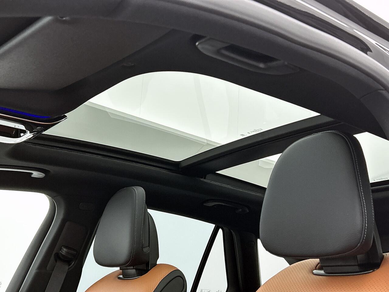 Mercedes-Benz GLC-KLASSE 300e 4MATIC Sport Edition | Trekhaak | Nightpakket | AMG Premium | Parkeerpakket met 360°-camera | Memorypakket | URBAN GUARD voertuigbescherming plus | Winter pakket | KEYLESS GO-comfortpakket | Dodehoekassistent |