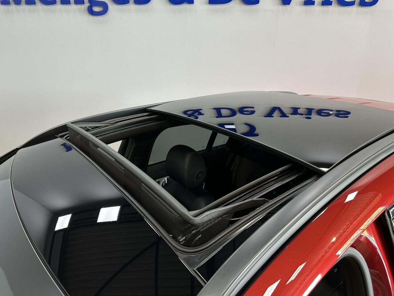 Mercedes-Benz GLC-KLASSE 300e 4MATIC Business Solution AMG Line | LED | Burmester | Panorama | 360 Camera | Stoelverwarming | Sfeer | Apple Carplay Android Auto | Isofix | NAP |